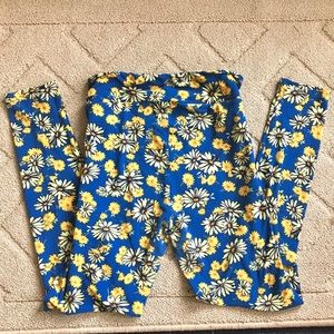 LulaRoe Floral Soft Leggings